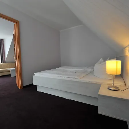 Отель Am Alten Strom Росток