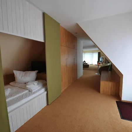 Am Alten Strom 3* Росток