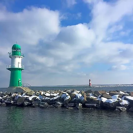 Am Alten Strom 3* Rostock