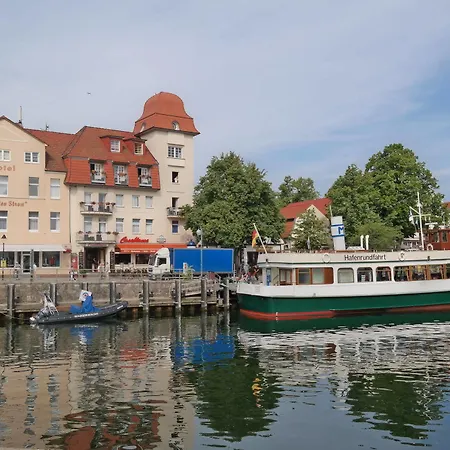 Отель Am Alten Strom 3*