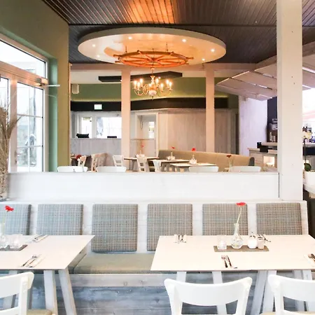 Am Alten Strom Отель 3*