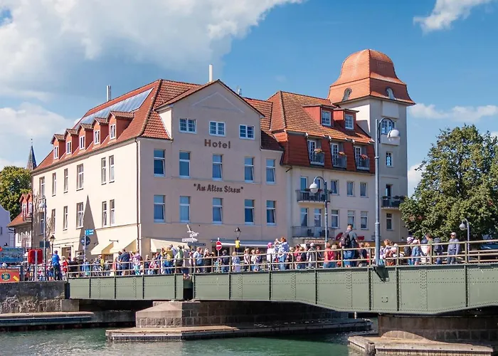 Отель Am Alten Strom Росток